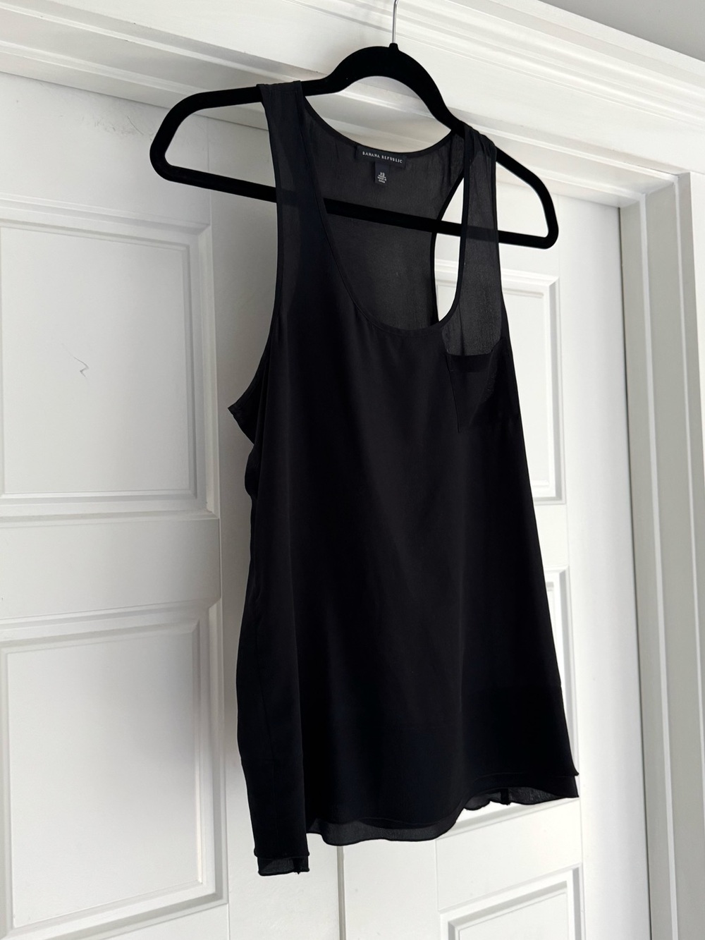 Banana Republic Vintage 100% Silk Tank Top - XS